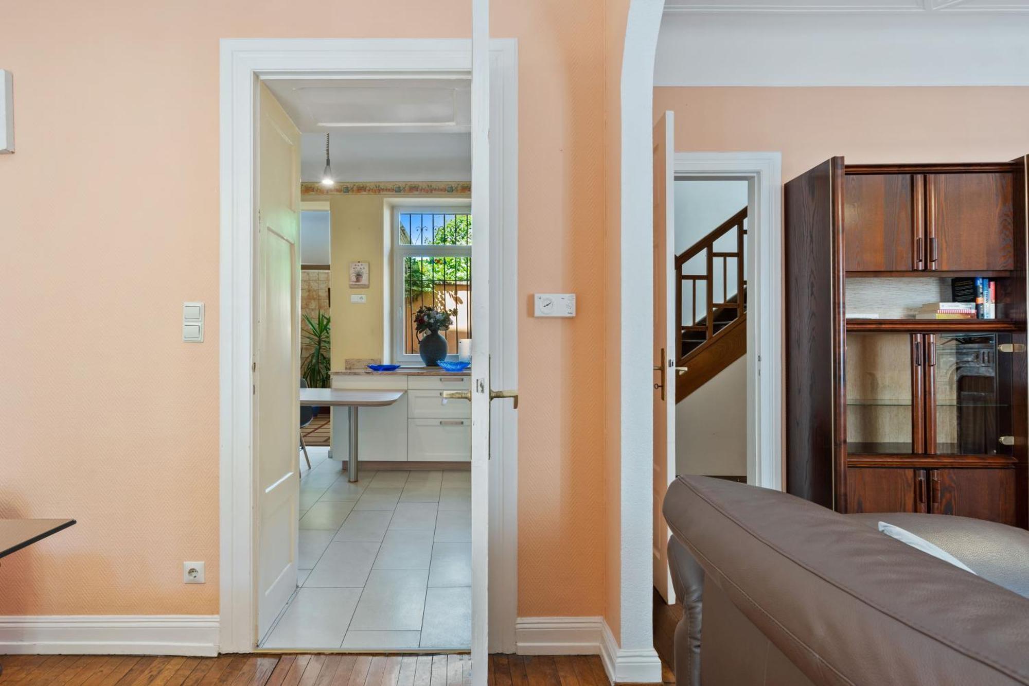 Cozy 3br Townhome Walk To Center & Park Free Vakantiehuis Luxemburg