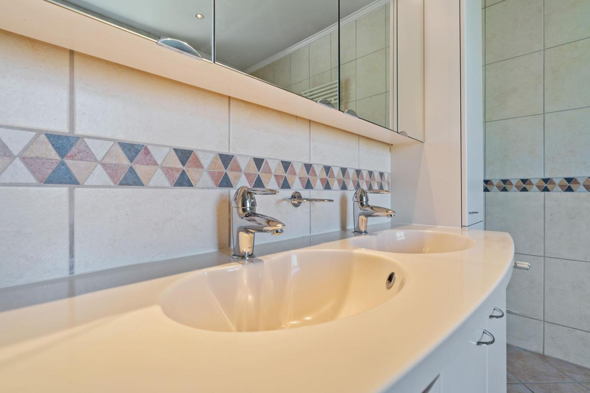Vakantiehuis Cozy 3br Townhome Walk To Center & Park Free Luxemburg